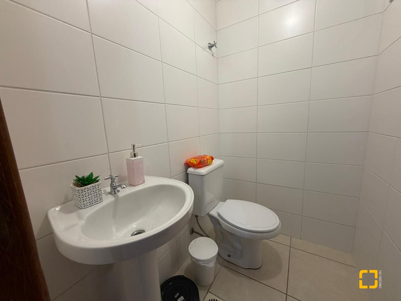 Apartamento com 65m², 2 quartos, 1 garagem, no bairro Fazenda Santo Antônio em São José
