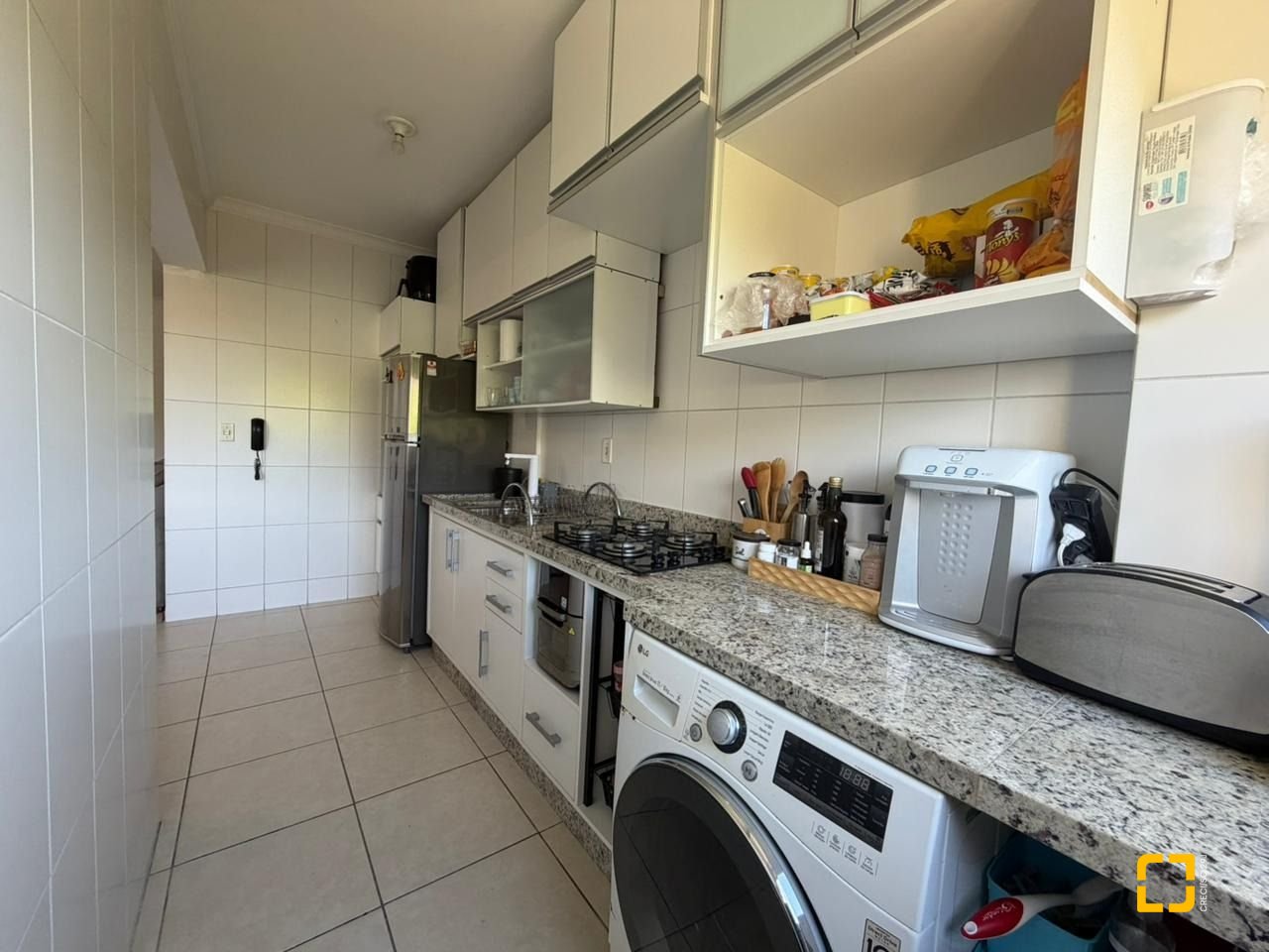 Apartamento com 65m², 2 quartos, 1 garagem, no bairro Fazenda Santo Antônio em São José