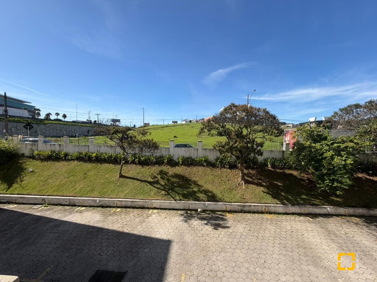 Apartamento com 65m², 2 quartos, 1 garagem, no bairro Fazenda Santo Antônio em São José