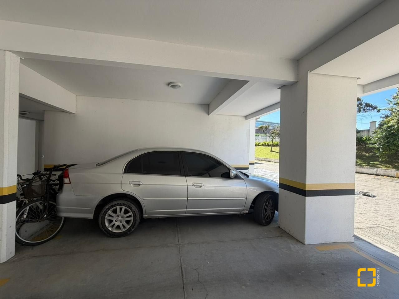 Apartamento com 65m², 2 quartos, 1 garagem, no bairro Fazenda Santo Antônio em São José