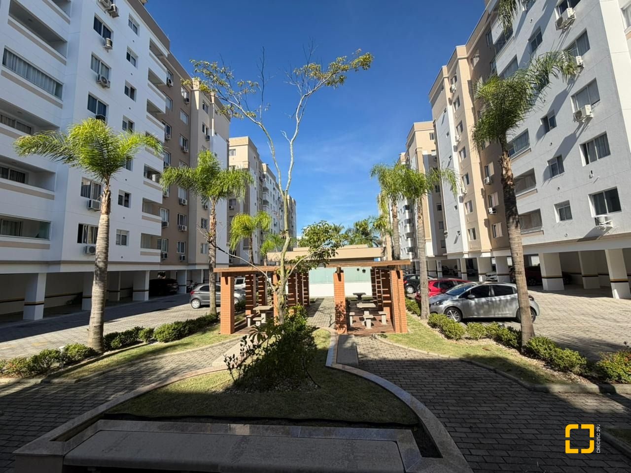 Apartamento com 65m², 2 quartos, 1 garagem, no bairro Fazenda Santo Antônio em São José