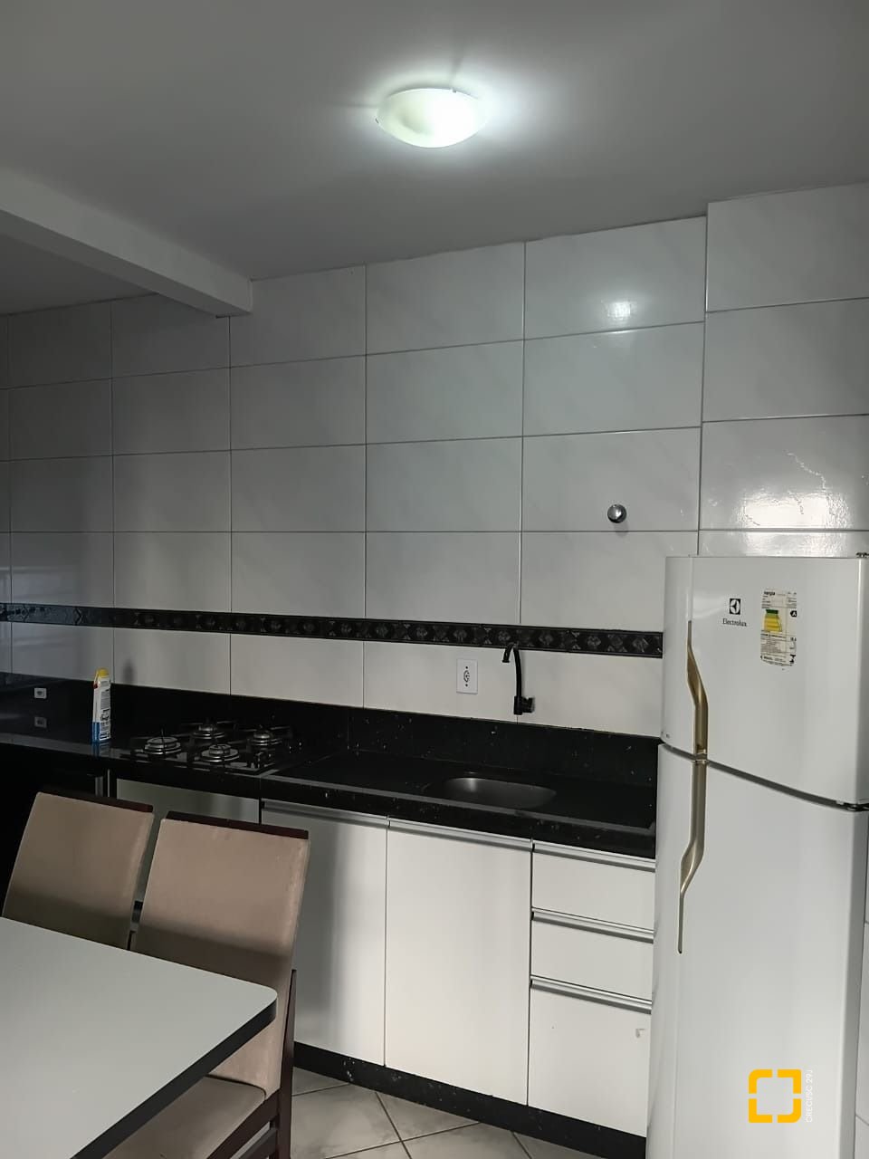Apartamento com 47m², 2 quartos, 1 garagem, no bairro Passa Vinte em Palhoça