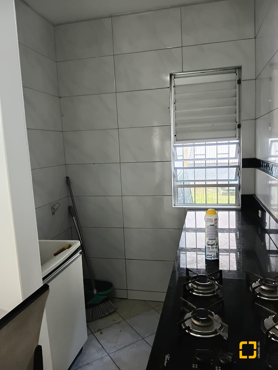 Apartamento com 47m², 2 quartos, 1 garagem, no bairro Passa Vinte em Palhoça