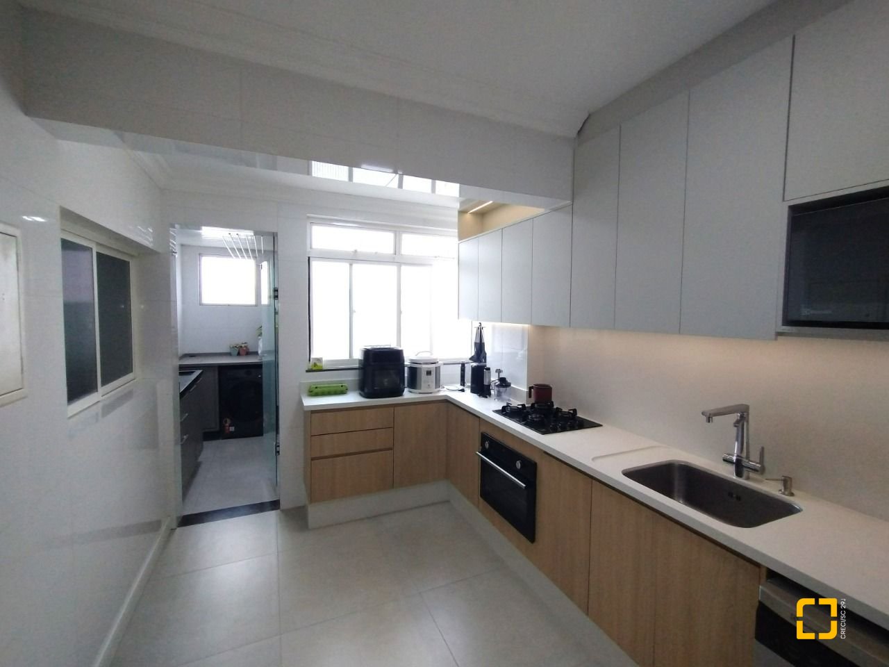 Apartamento com 113m², 3 quartos (sendo 1 suíte), 1 garagem, no bairro Campinas em São José