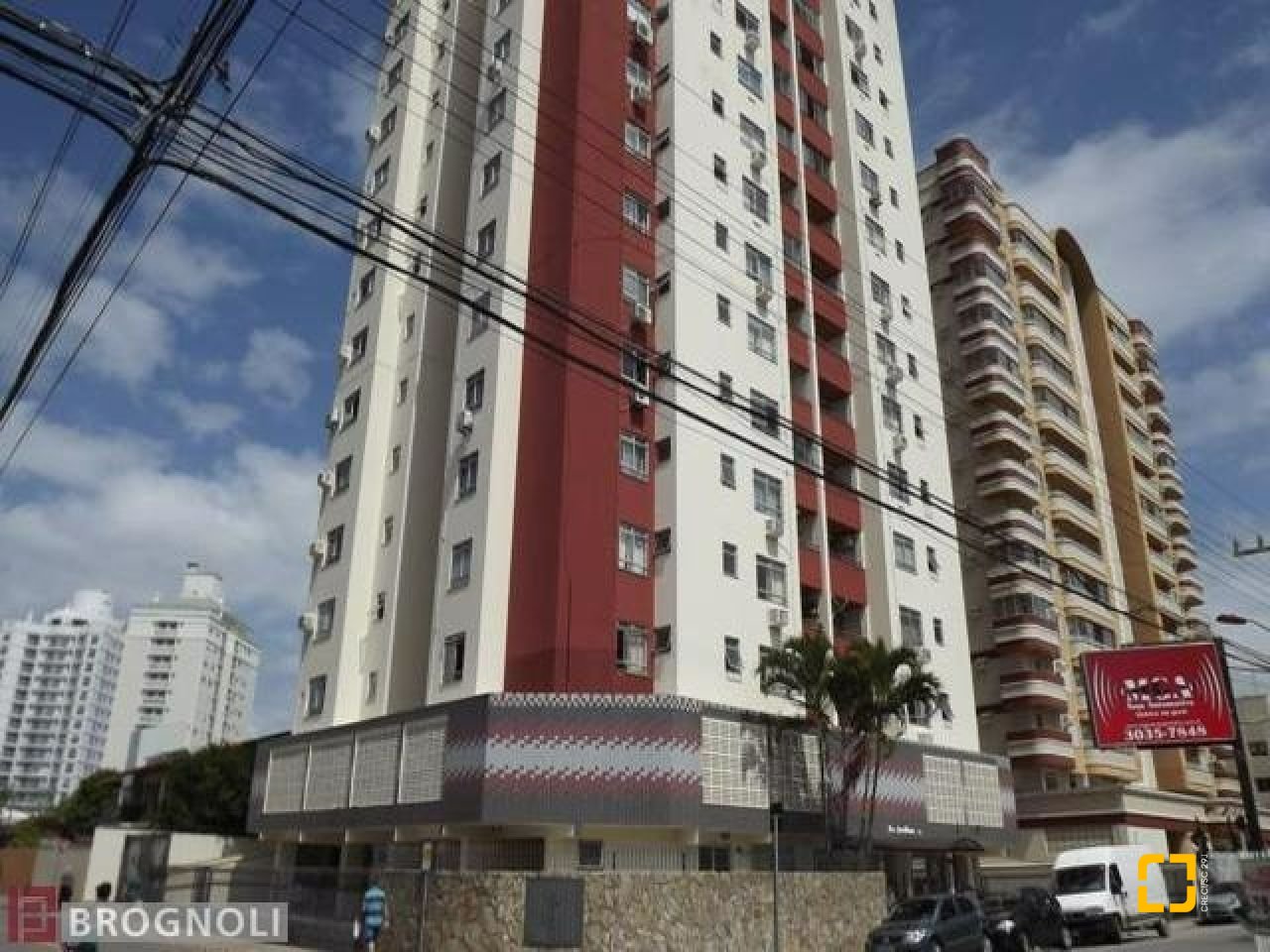 Apartamento com 113m², 3 quartos (sendo 1 suíte), 1 garagem, no bairro Campinas em São José