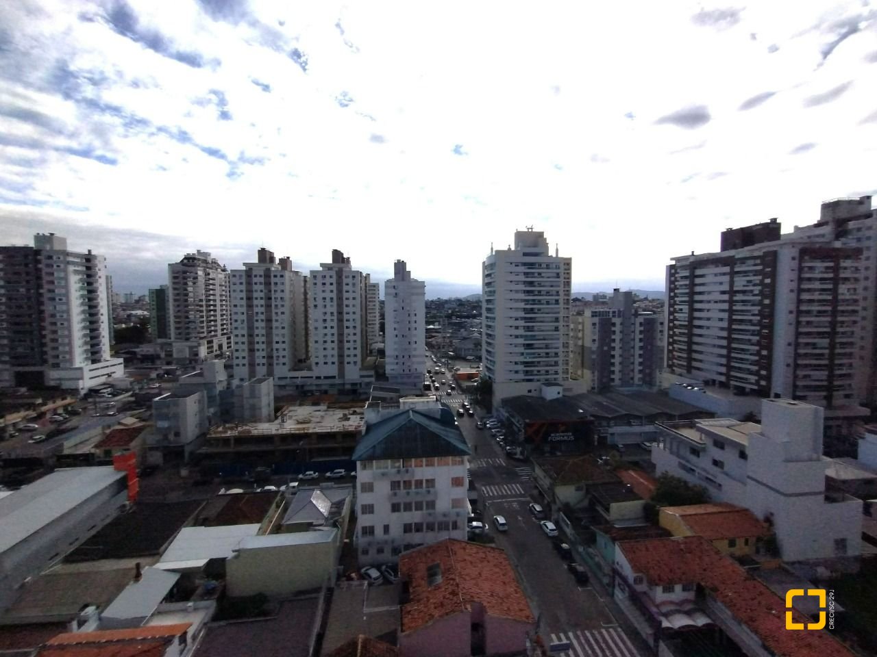 Apartamento com 113m², 3 quartos (sendo 1 suíte), 1 garagem, no bairro Campinas em São José