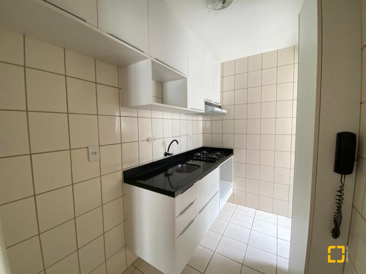 Apartamento com 52m², 2 quartos, 1 garagem, no bairro Itacorubi em Florianópolis