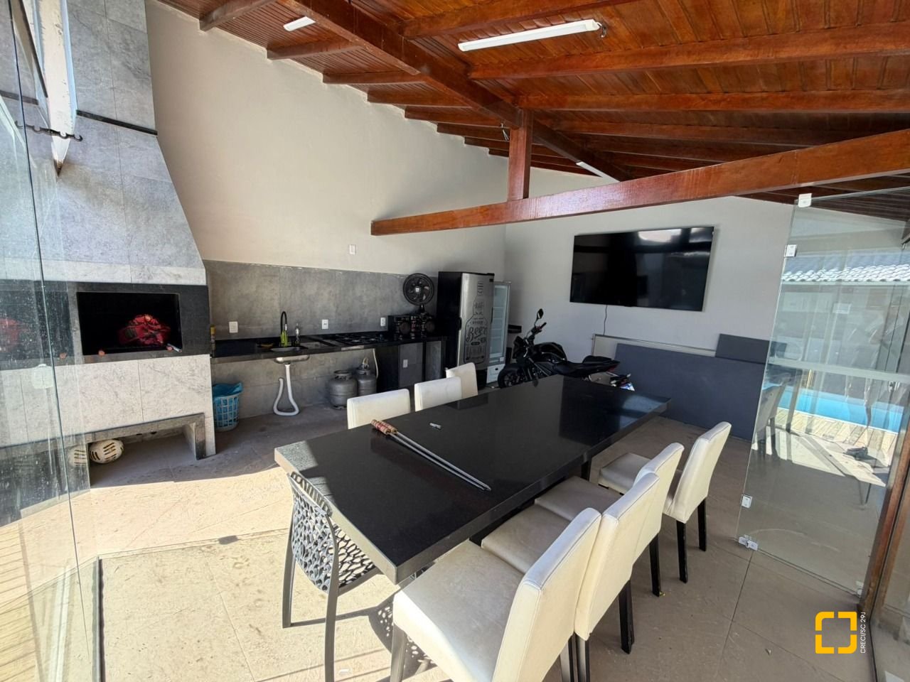 Casa com 190m², 4 quartos (sendo 1 suíte), 2 garagens, no bairro Ingleses em Florianópolis