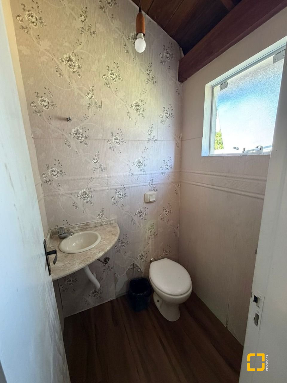 Casa com 190m², 4 quartos (sendo 1 suíte), 2 garagens, no bairro Ingleses em Florianópolis