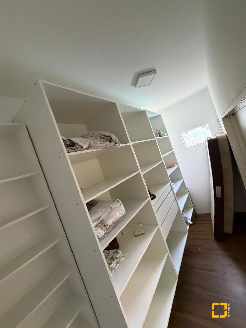 Casa com 190m², 4 quartos (sendo 1 suíte), 2 garagens, no bairro Ingleses em Florianópolis
