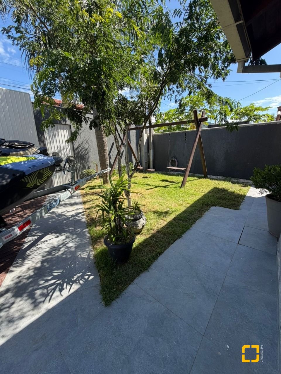 Casa com 190m², 4 quartos (sendo 1 suíte), 2 garagens, no bairro Ingleses em Florianópolis