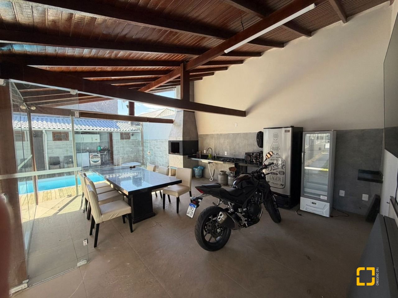 Casa com 190m², 4 quartos (sendo 1 suíte), 2 garagens, no bairro Ingleses em Florianópolis