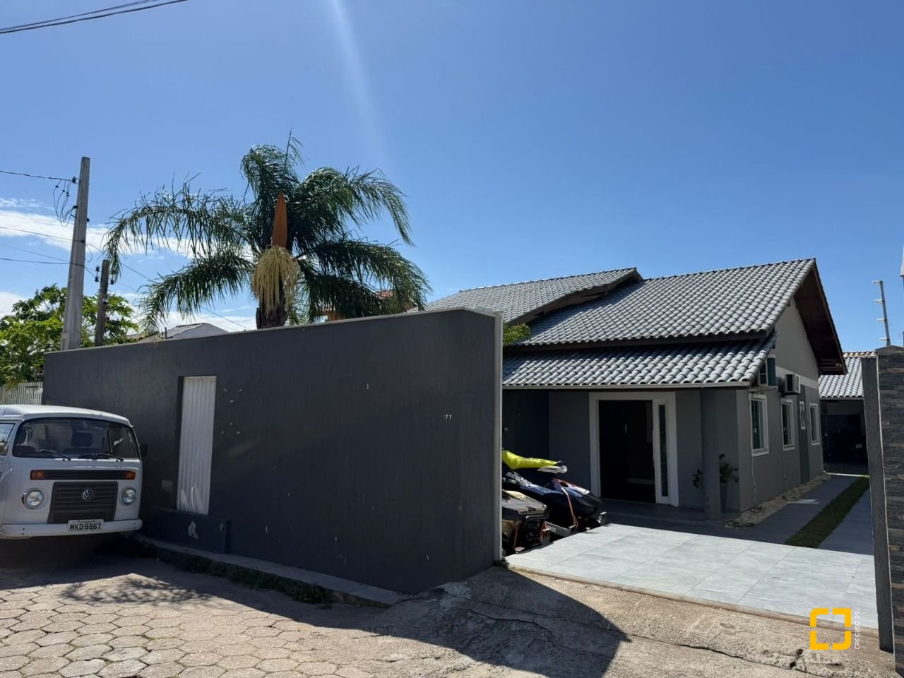 Casa com 190m², 4 quartos (sendo 1 suíte), 2 garagens, no bairro Ingleses em Florianópolis