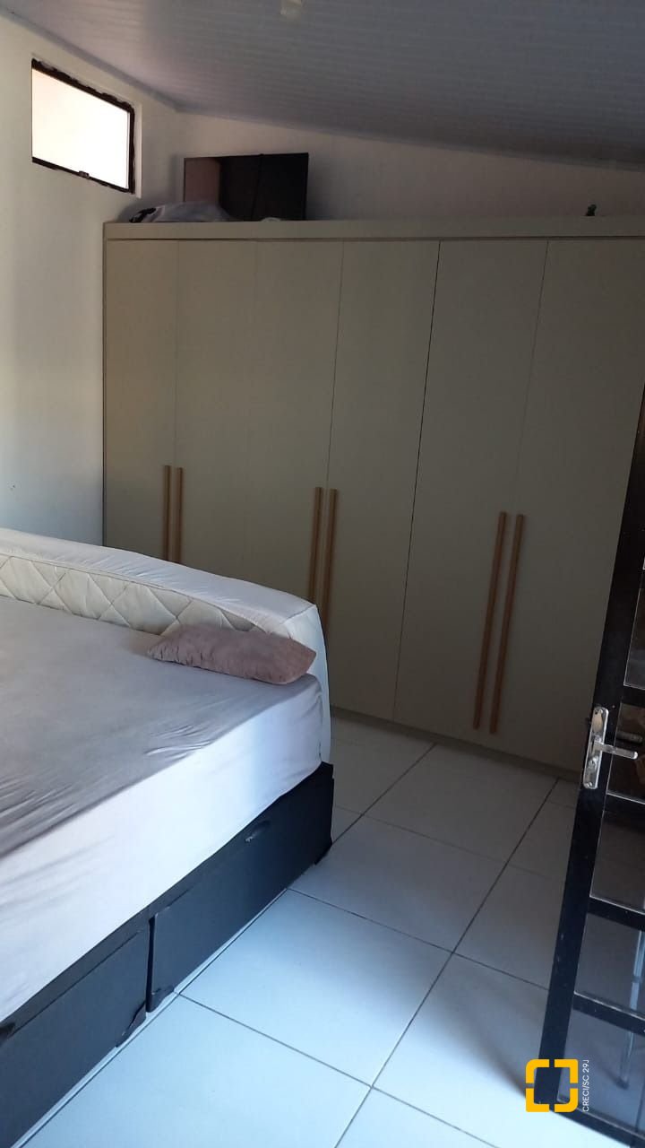 Casa com 51m², 2 quartos, 2 garagens, no bairro Vargem Grande em Florianópolis
