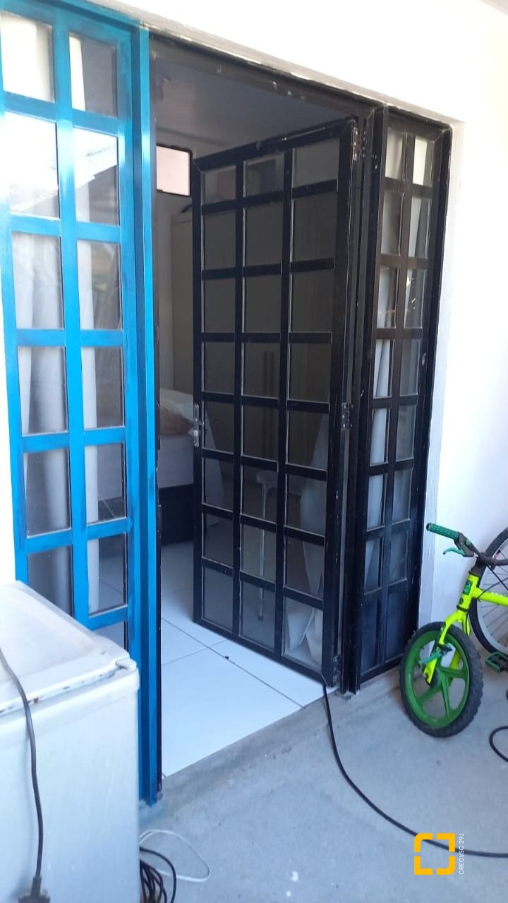 Casa com 51m², 2 quartos, 2 garagens, no bairro Vargem Grande em Florianópolis
