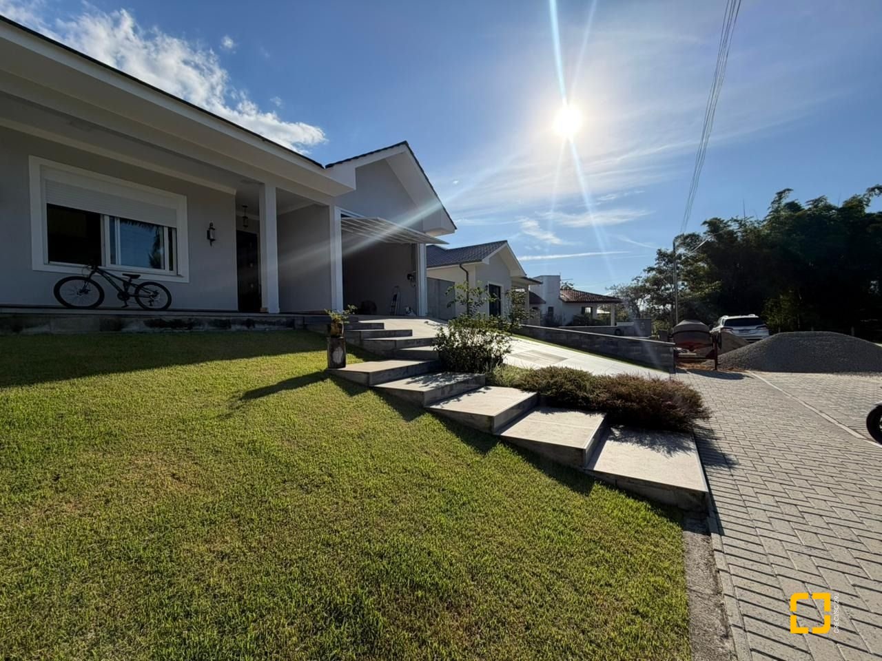 Casa de Condomínio com 204m², 3 quartos (sendo 1 suíte), 1 garagem, no bairro Sul do Rio em Santo Amaro da Imperatriz