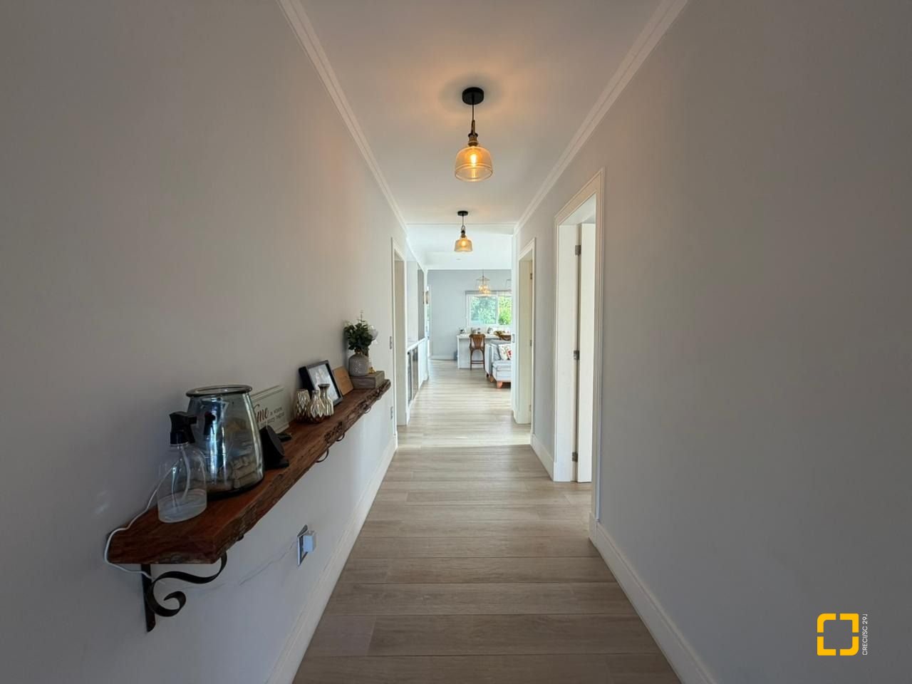 Casa de Condomínio com 204m², 3 quartos (sendo 1 suíte), 1 garagem, no bairro Sul do Rio em Santo Amaro da Imperatriz
