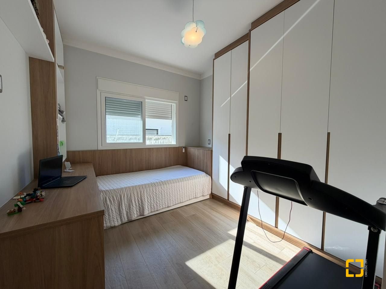 Casa de Condomínio com 204m², 3 quartos (sendo 1 suíte), 1 garagem, no bairro Sul do Rio em Santo Amaro da Imperatriz