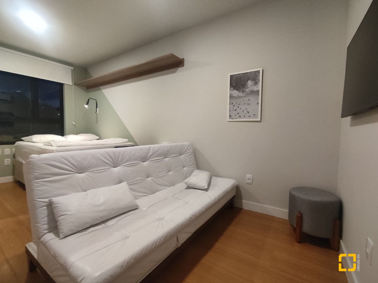 Studio com 23m², 1 quarto, 1 garagem, no bairro Carvoeira em Florianópolis