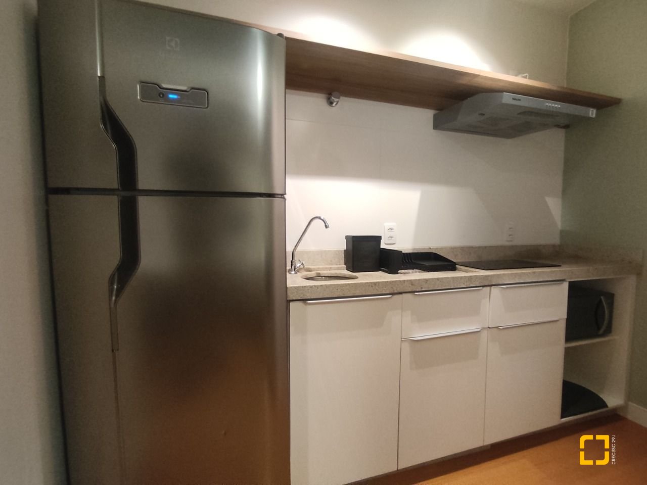 Studio com 23m², 1 quarto, 1 garagem, no bairro Carvoeira em Florianópolis