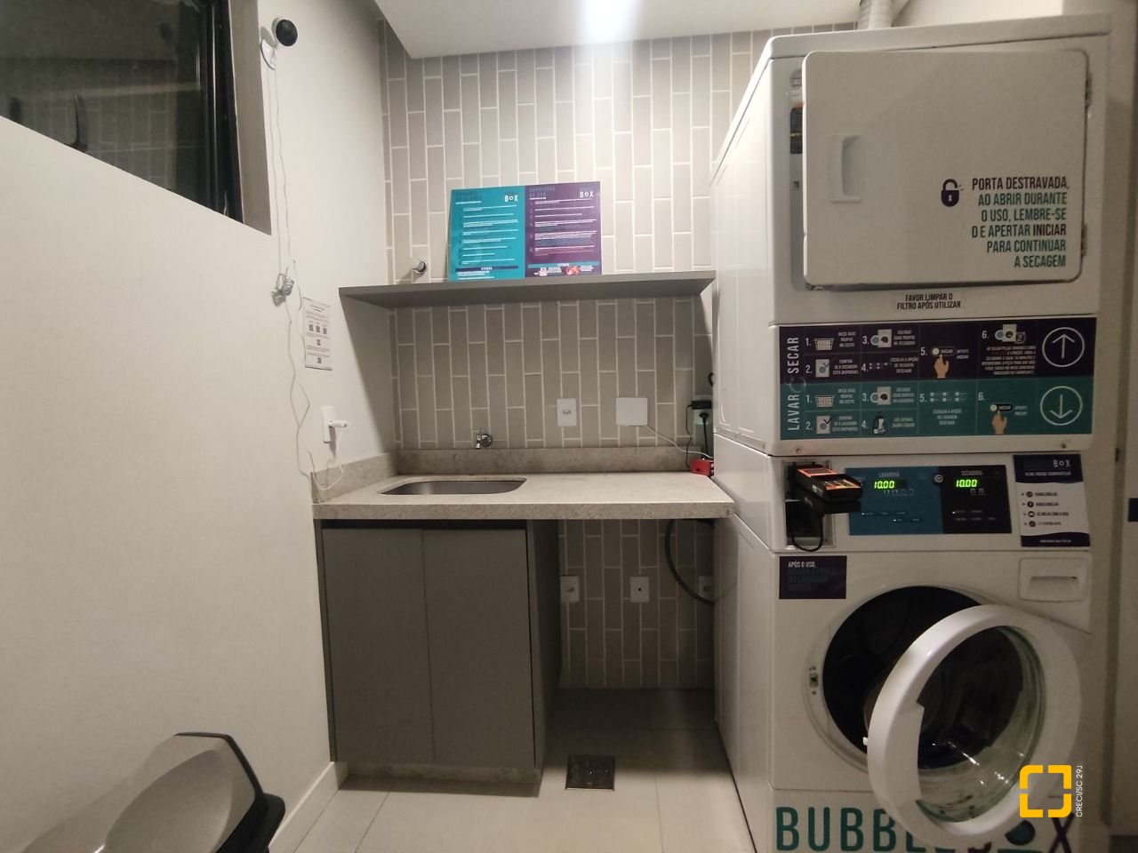 Studio com 23m², 1 quarto, 1 garagem, no bairro Carvoeira em Florianópolis