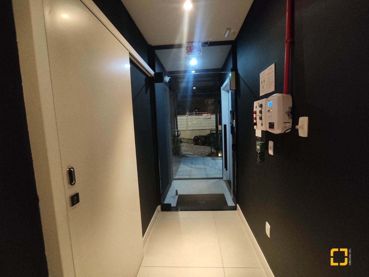 Studio com 23m², 1 quarto, 1 garagem, no bairro Carvoeira em Florianópolis