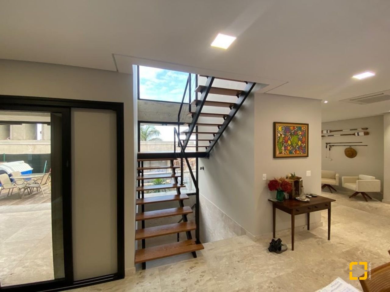 Casa de Condomínio com 323m², 6 quartos (sendo 3 suítes), 4 garagens, no bairro Cacupé em Florianópolis