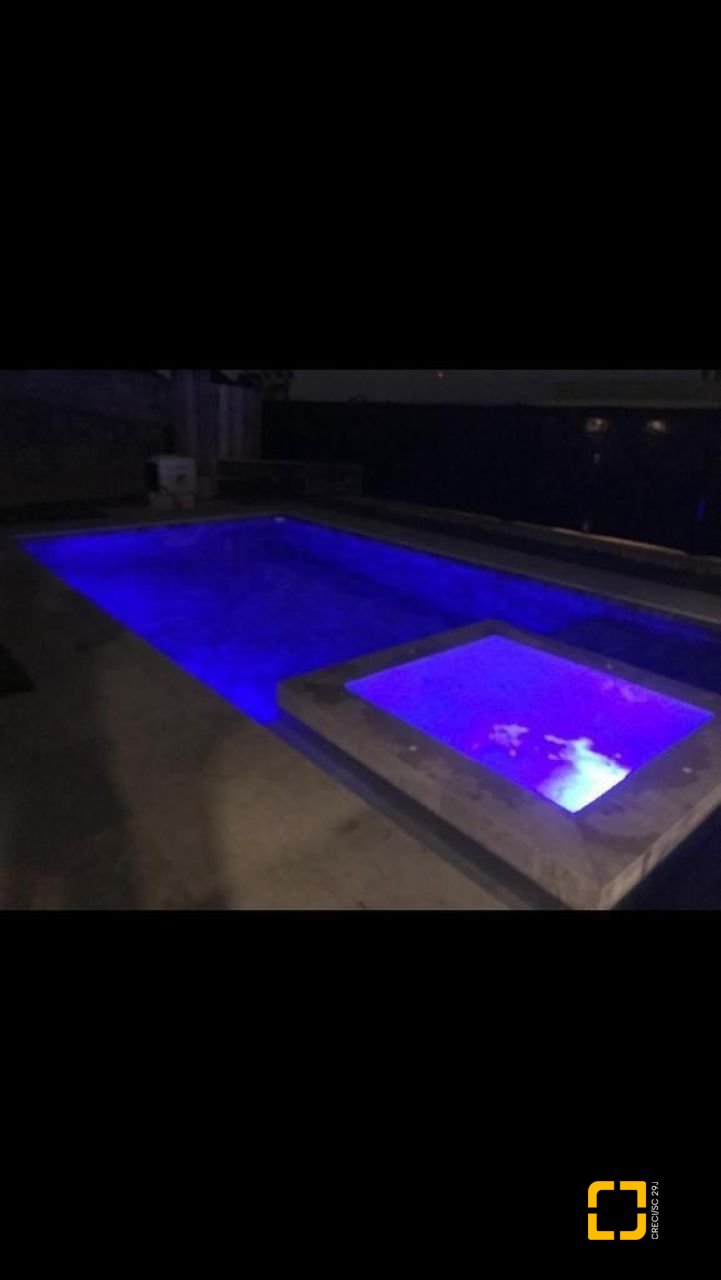 Casa de Condomínio com 323m², 6 quartos (sendo 3 suítes), 4 garagens, no bairro Cacupé em Florianópolis