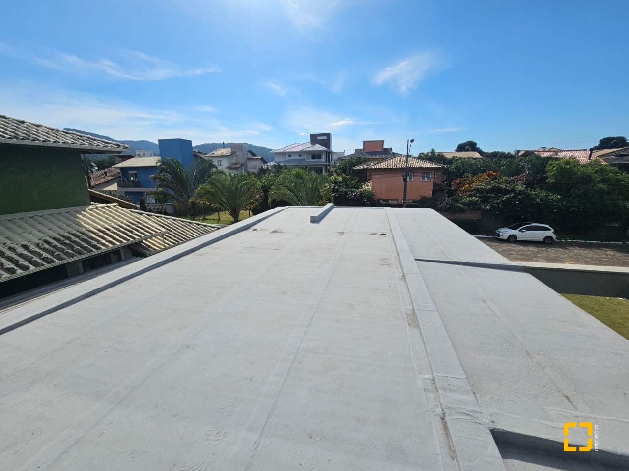 Casa de Condomínio com 365m², 6 quartos (sendo 3 suítes), 2 garagens, no bairro Campeche em Florianópolis
