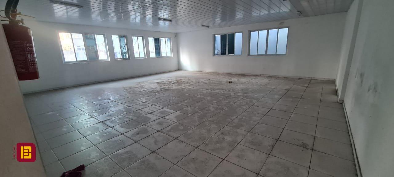 Prédio com 702m², no bairro Centro em Florianópolis