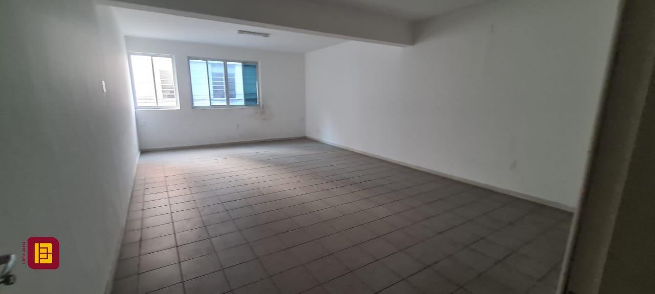 Prédio com 702m², no bairro Centro em Florianópolis