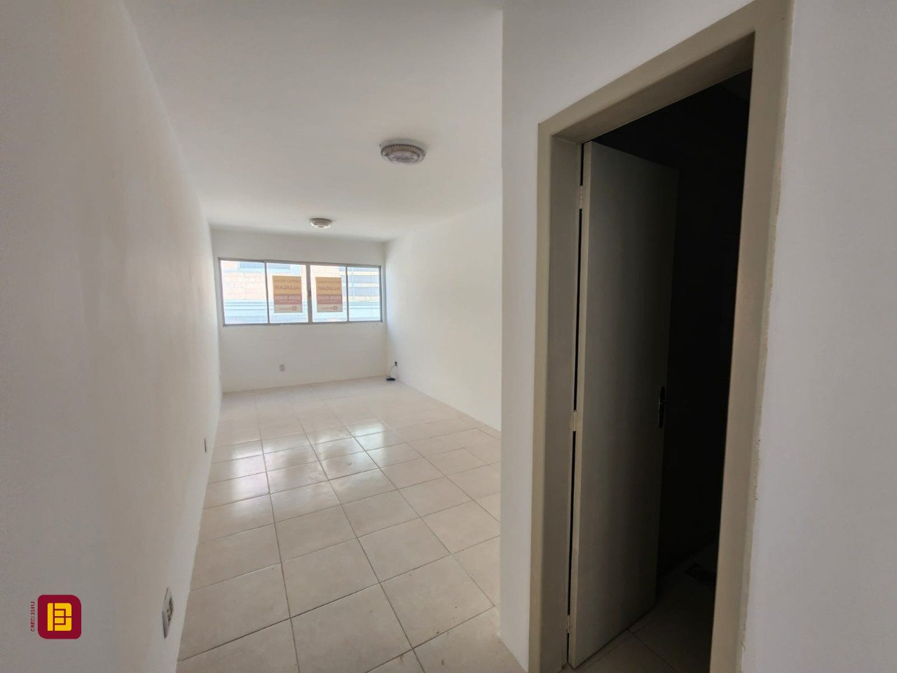 Sala com 23m², no bairro Trindade em Florianópolis