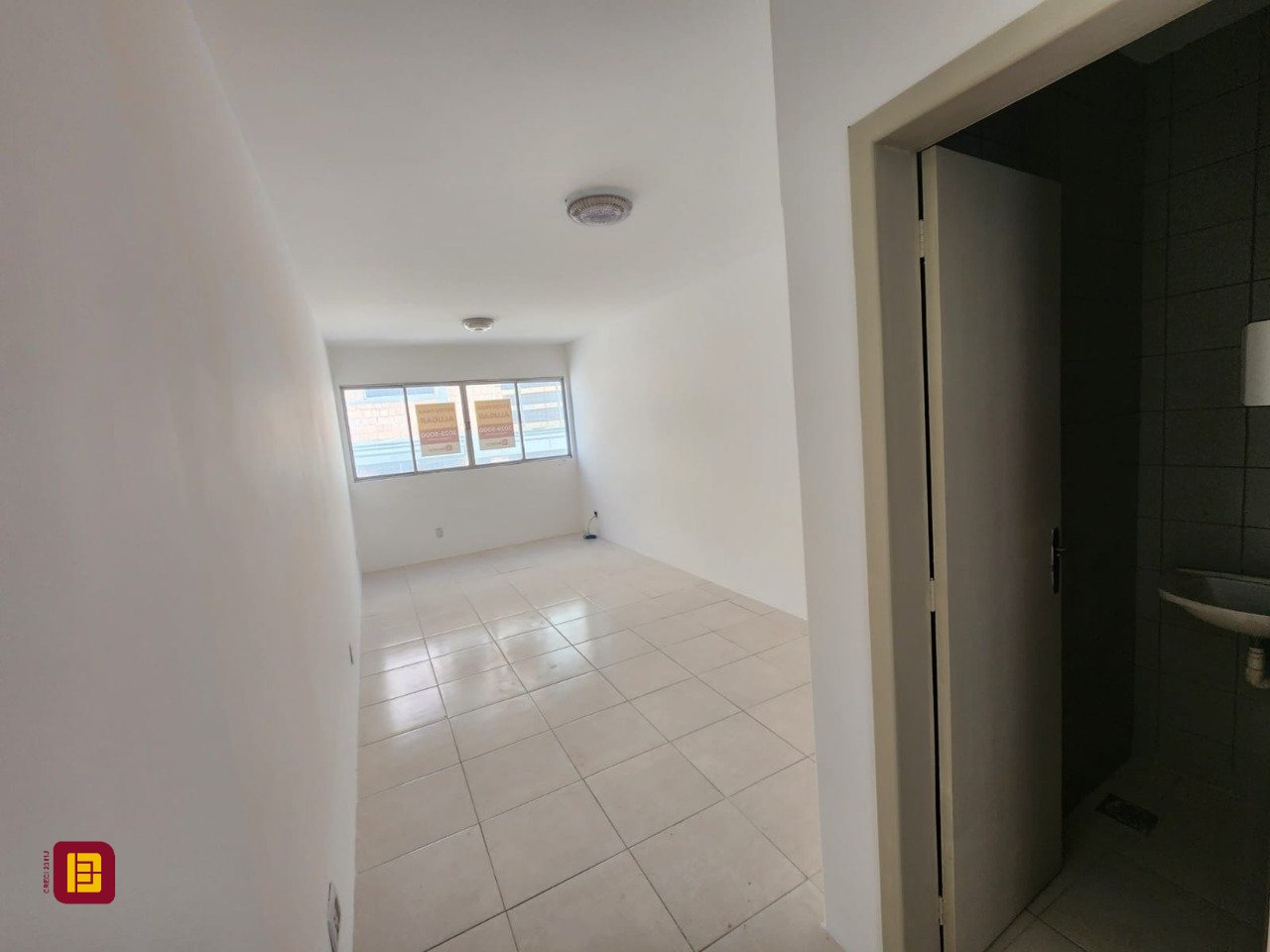 Sala com 23m², no bairro Trindade em Florianópolis