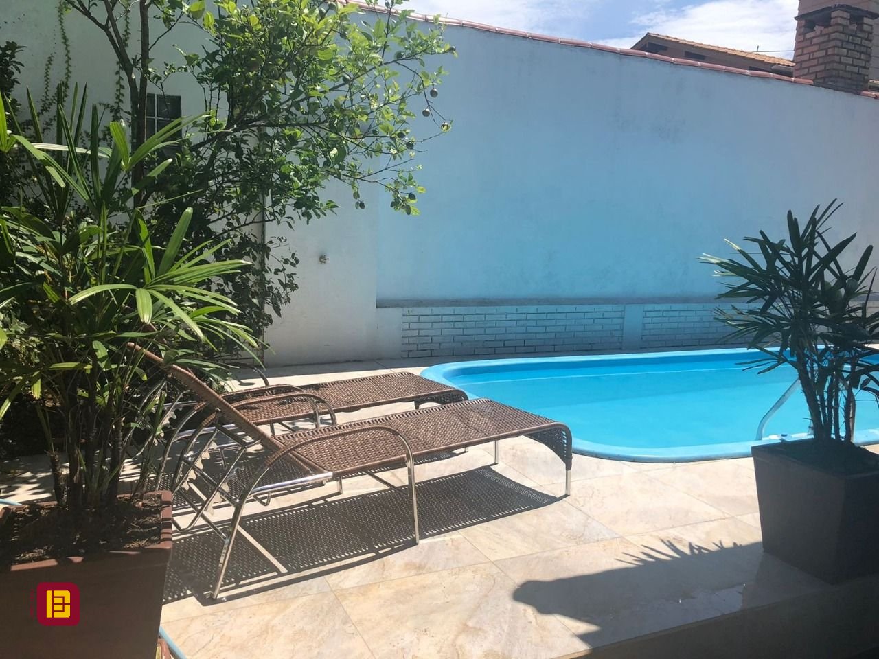Casa com 250m², 5 quartos (sendo 3 suítes), 4 garagens, no bairro Jurerê Internacional em Florianópolis
