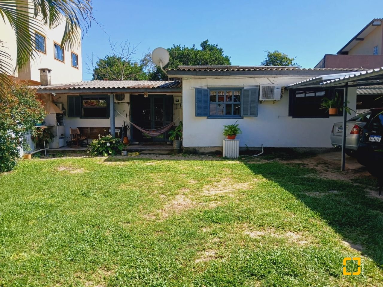 Casa com 60m², 6 garagens, no bairro Rio Vermelho em Florianópolis