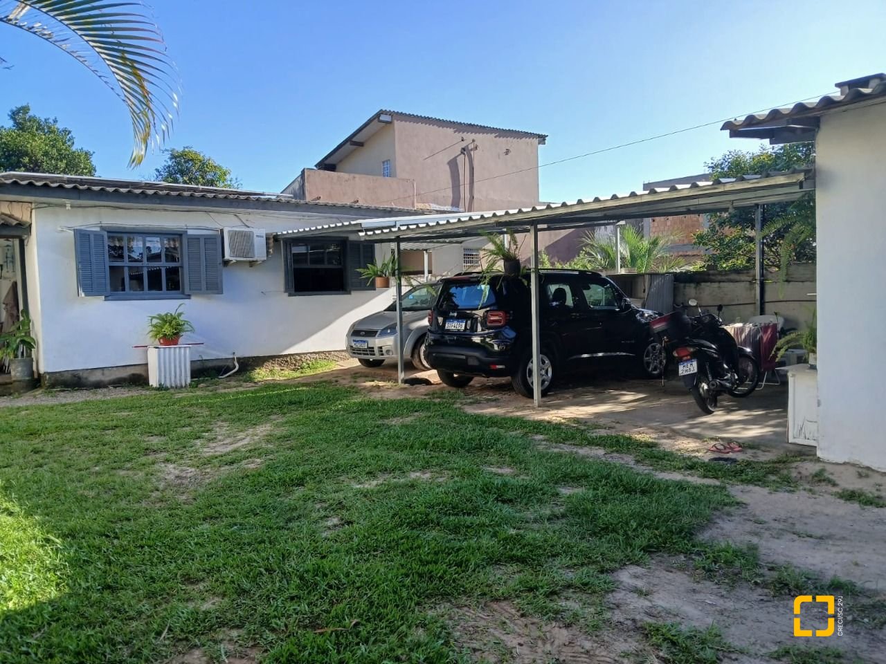 Casa com 60m², 6 garagens, no bairro Rio Vermelho em Florianópolis