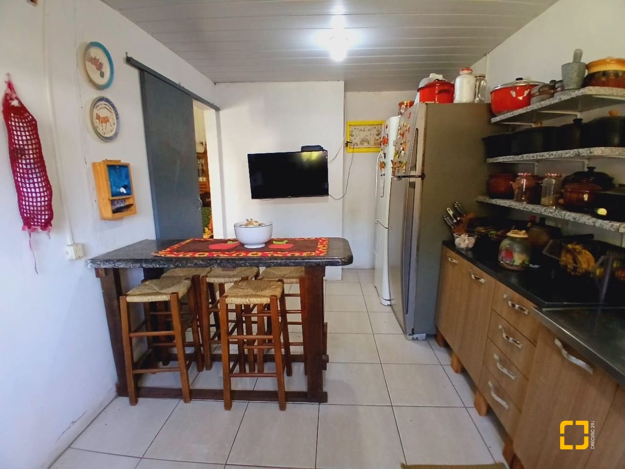 Casa com 60m², 6 garagens, no bairro Rio Vermelho em Florianópolis