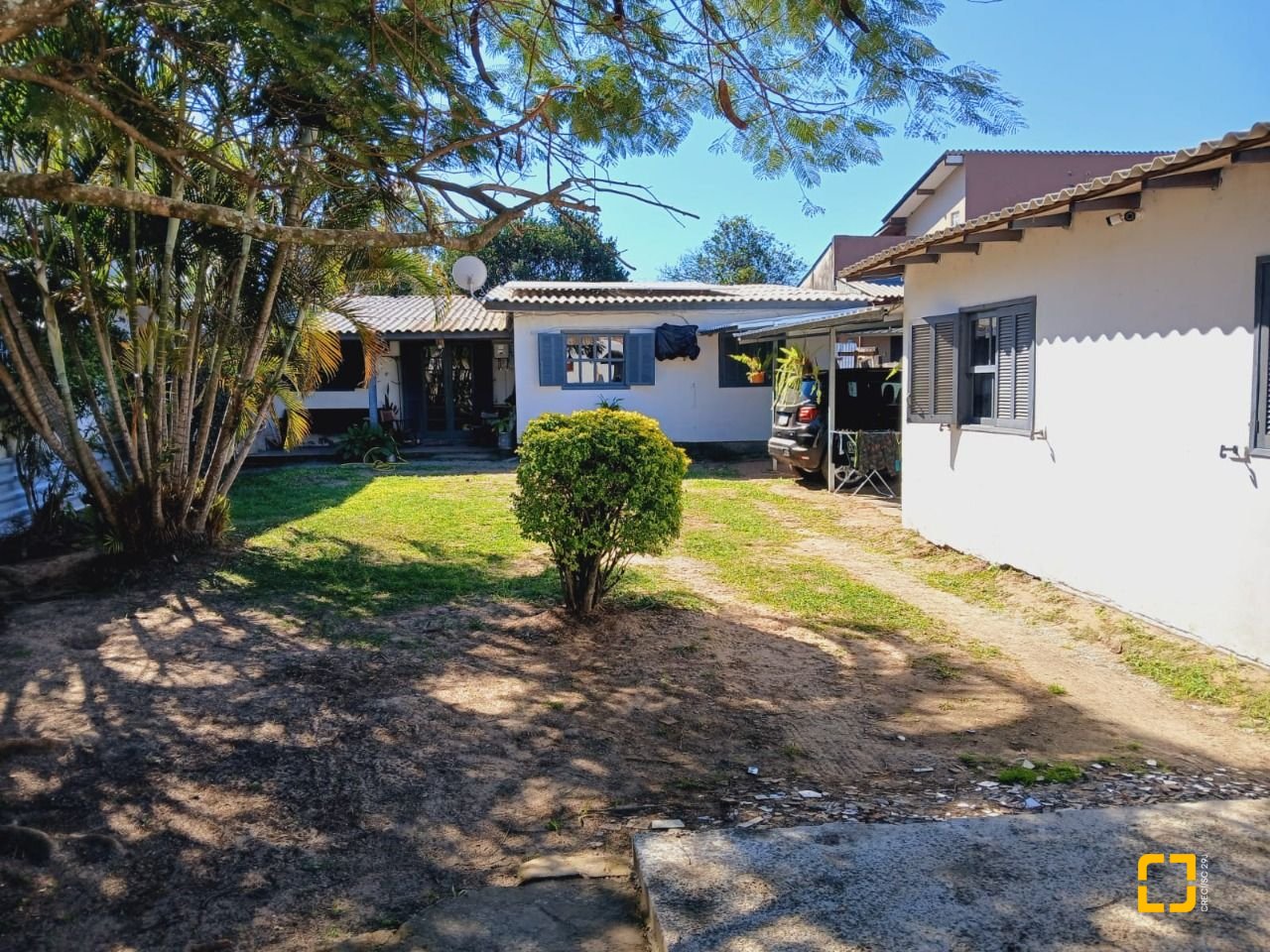 Casa com 60m², 6 garagens, no bairro Rio Vermelho em Florianópolis