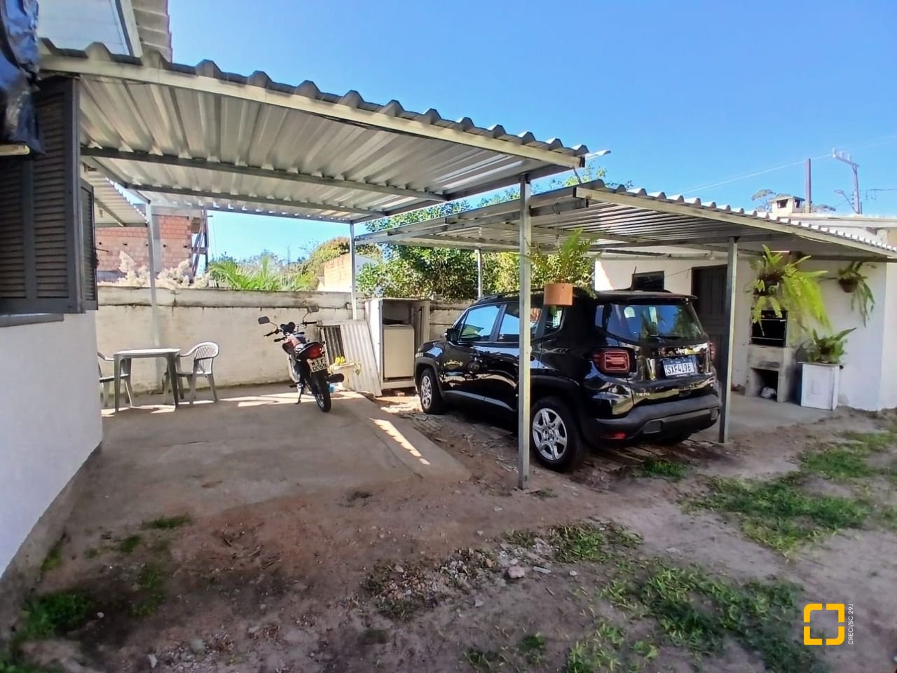 Casa com 60m², 6 garagens, no bairro Rio Vermelho em Florianópolis