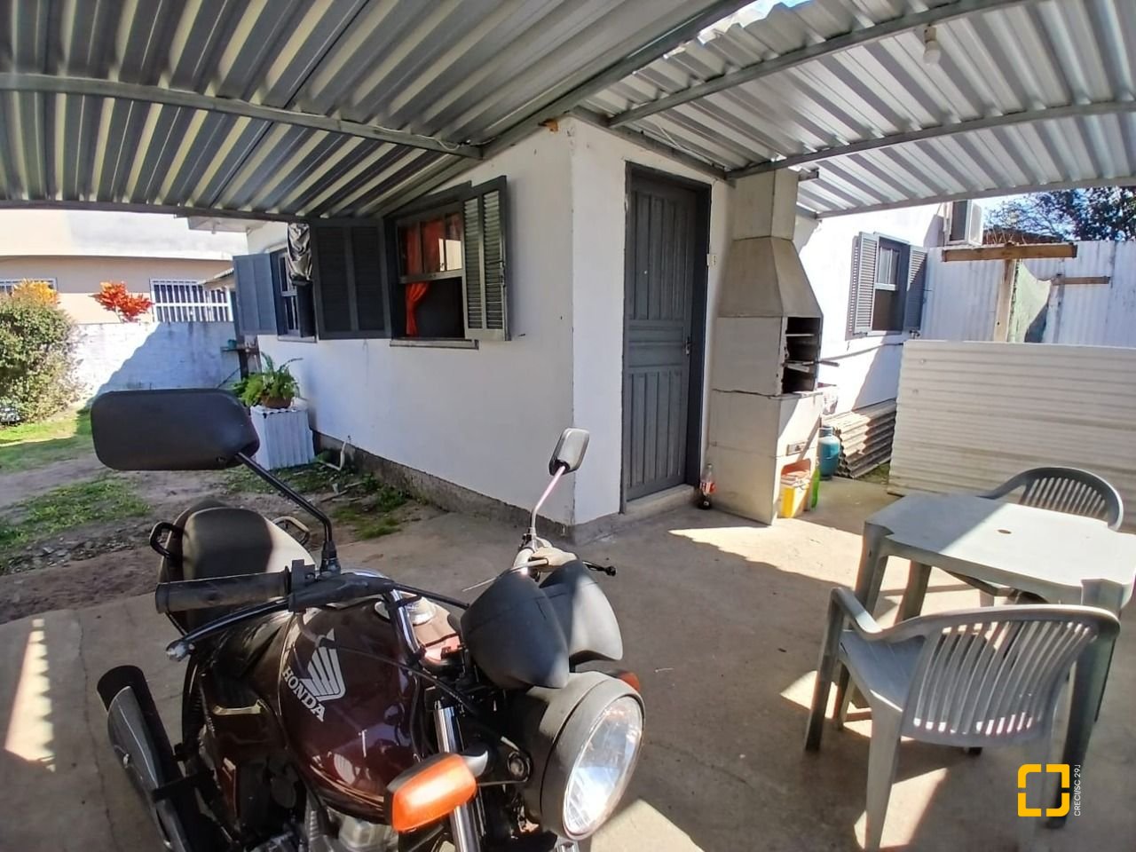 Casa com 60m², 6 garagens, no bairro Rio Vermelho em Florianópolis