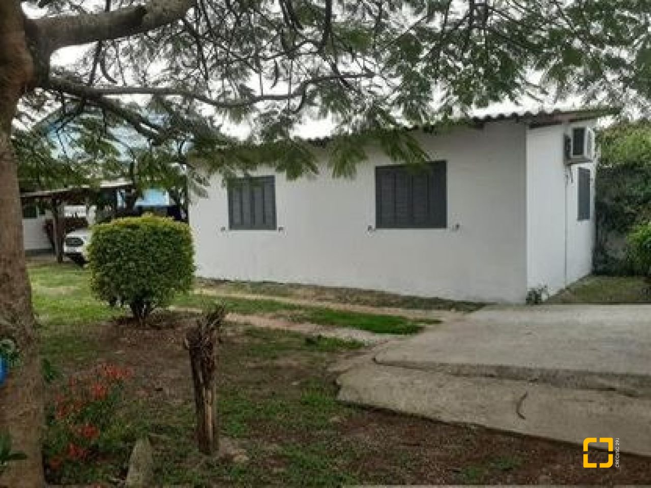 Casa com 60m², 6 garagens, no bairro Rio Vermelho em Florianópolis