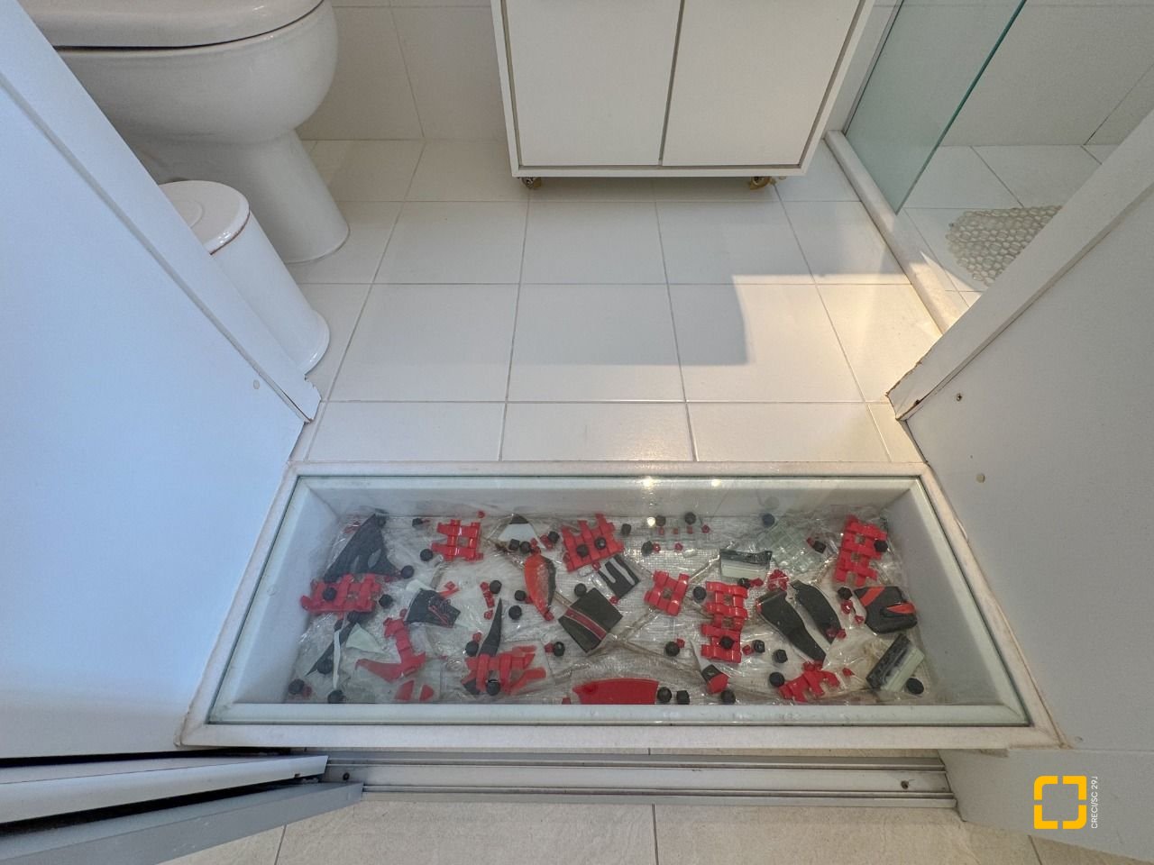Apartamento com 211m², 7 quartos (sendo 3 suítes), 2 garagens, no bairro Centro em Florianópolis