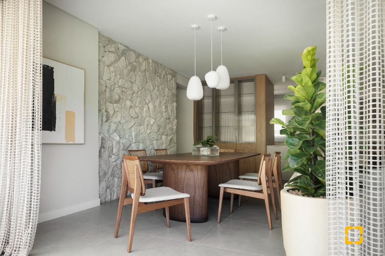 Apartamento com 268m², 6 quartos (sendo 3 suítes), 2 garagens, no bairro Cacupé em Florianópolis