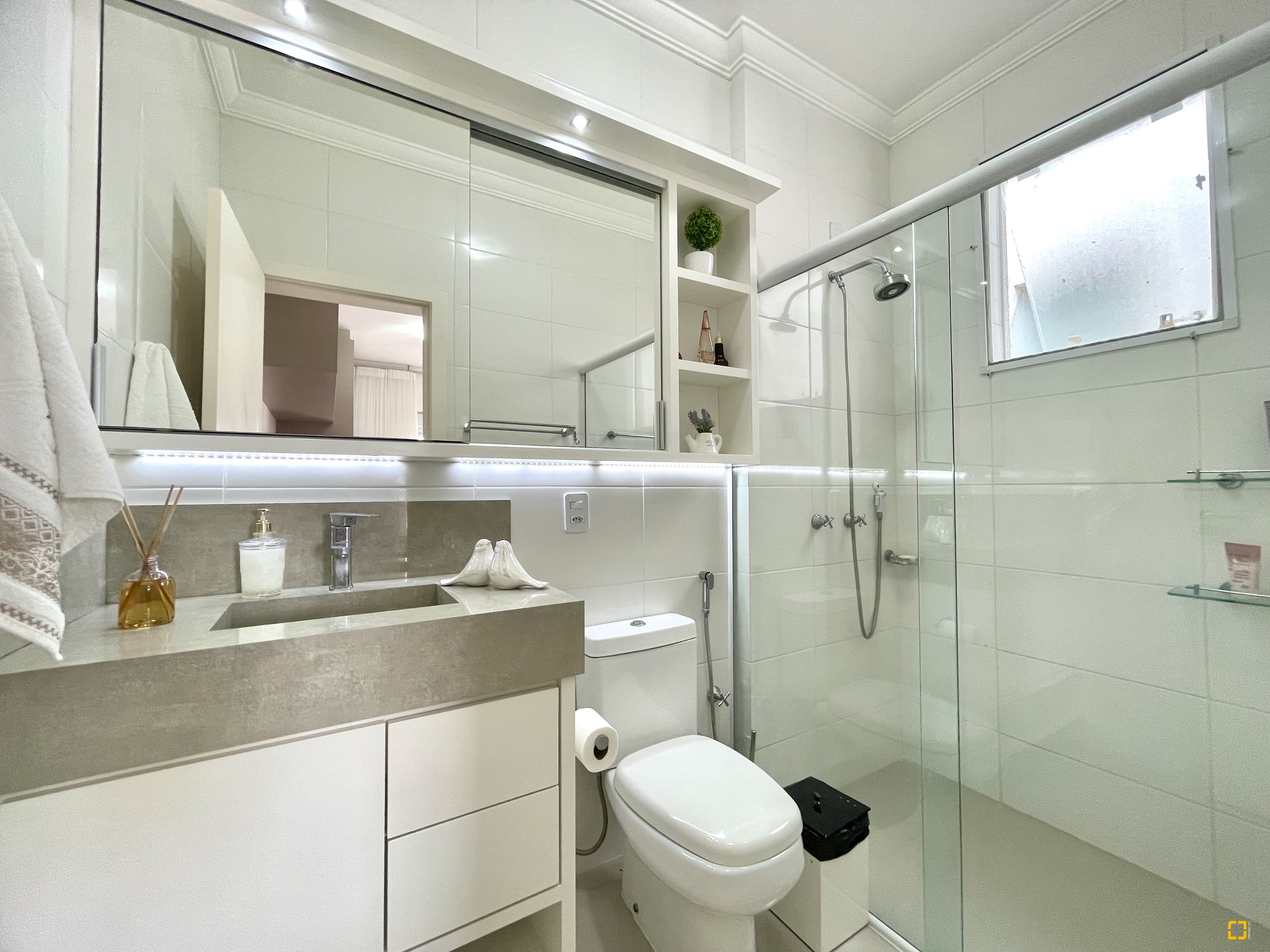Cobertura com 224m², 4 quartos (sendo 1 suíte), 2 garagens, no bairro Ingleses em Florianópolis