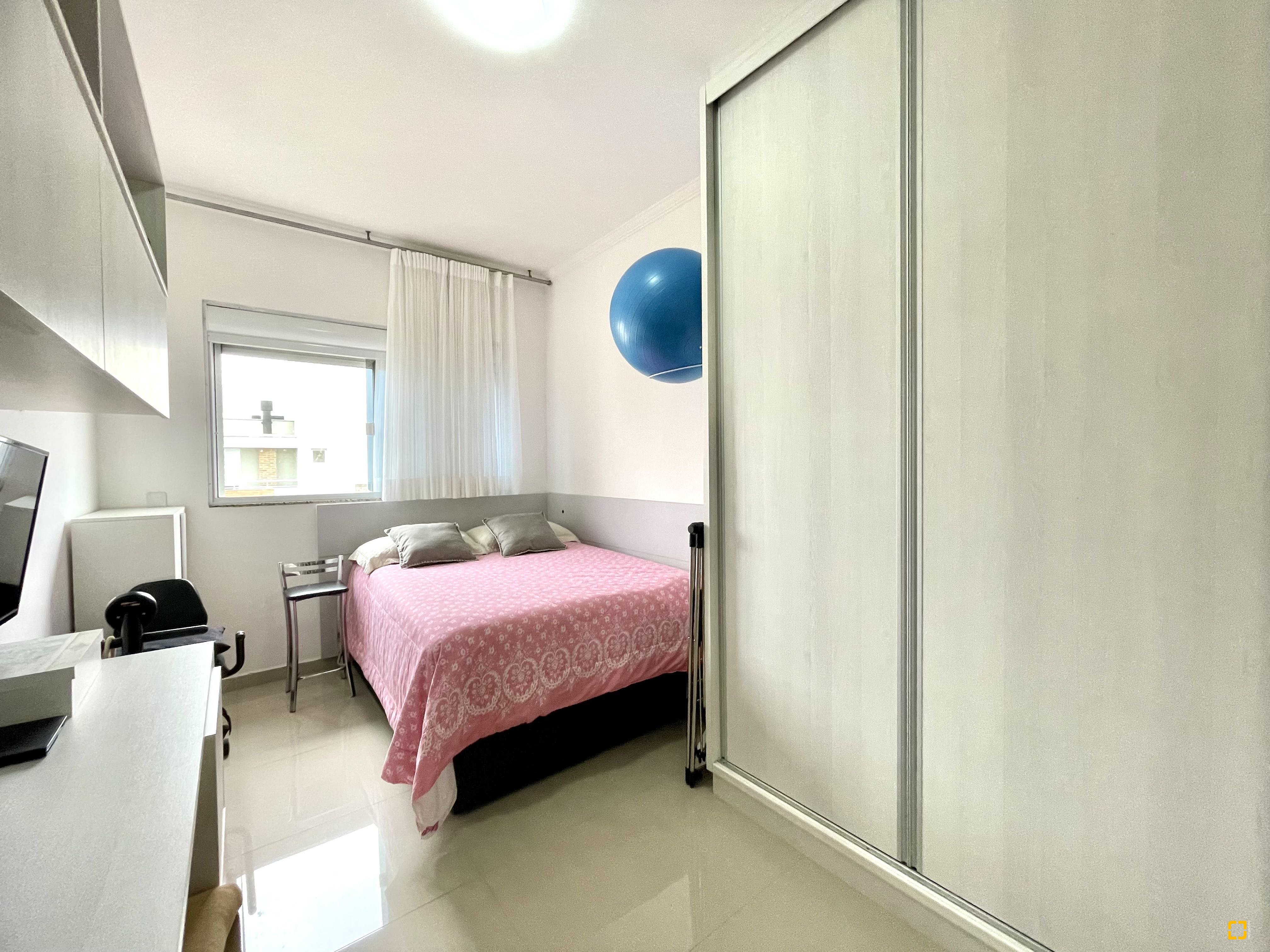 Cobertura com 224m², 4 quartos (sendo 1 suíte), 2 garagens, no bairro Ingleses em Florianópolis