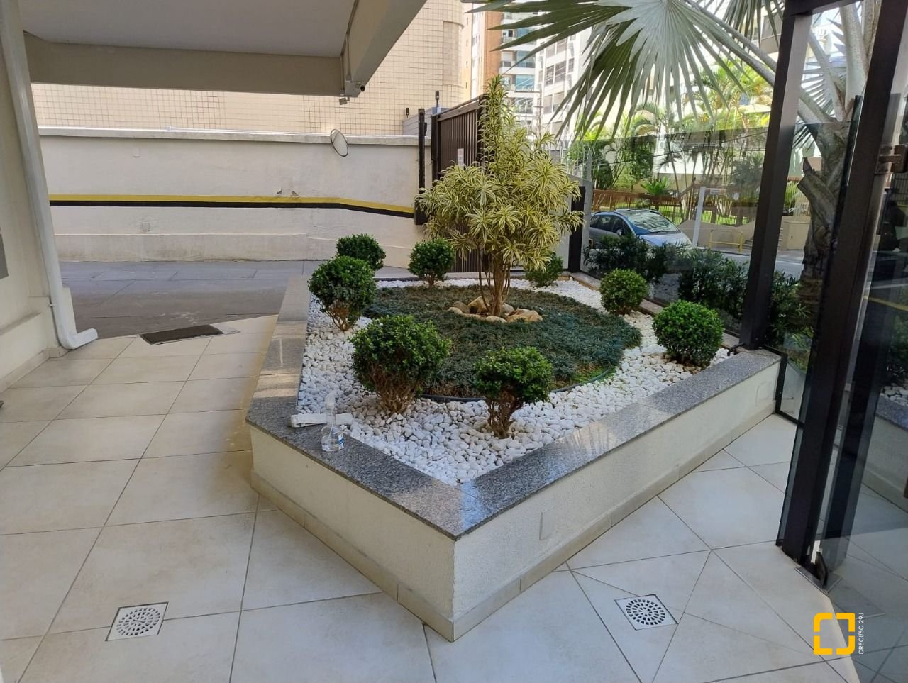 Apartamento com 88m², 4 quartos (sendo 1 suíte), 1 garagem, no bairro Centro em Florianópolis