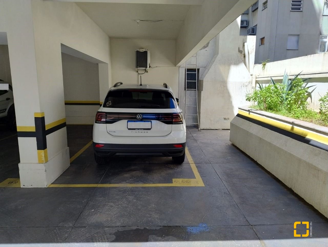 Apartamento com 88m², 4 quartos (sendo 1 suíte), 1 garagem, no bairro Centro em Florianópolis