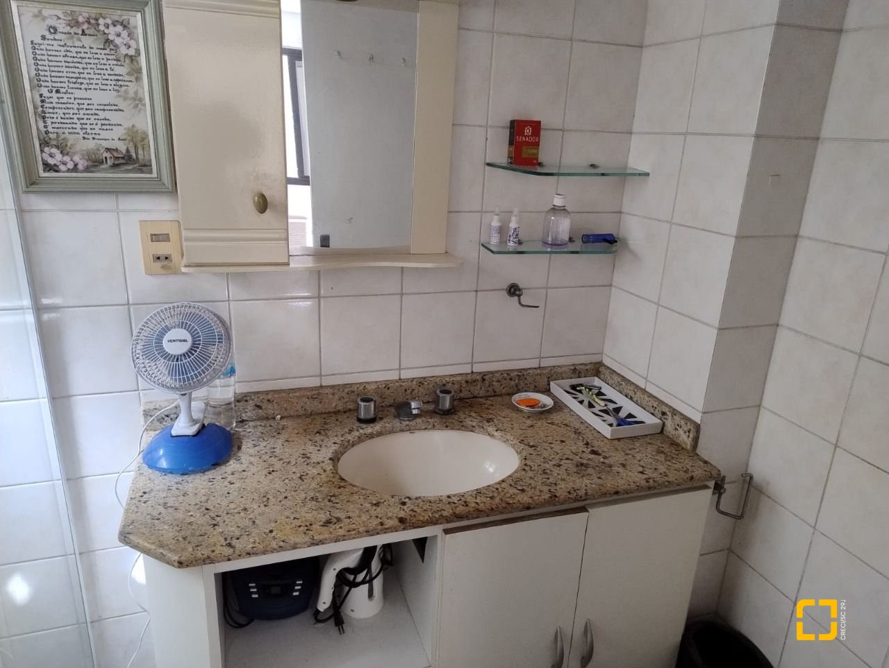 Apartamento com 88m², 4 quartos (sendo 1 suíte), 1 garagem, no bairro Centro em Florianópolis