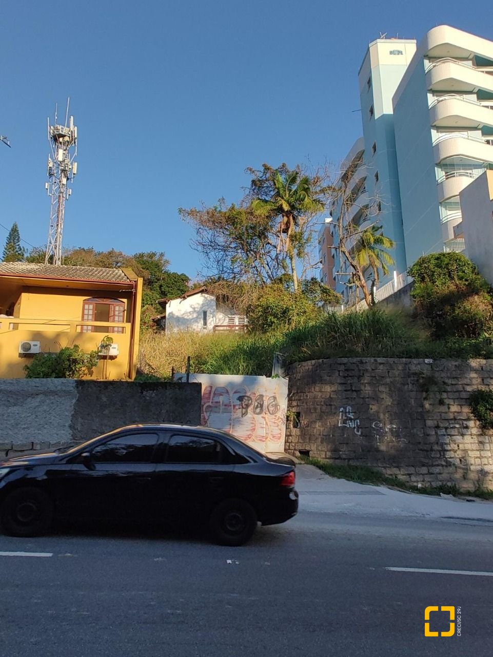Terreno com 1796m², no bairro Pantanal em Florianópolis
