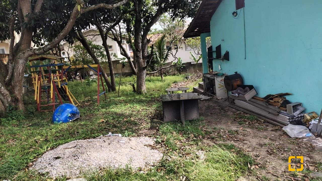 Terreno com 883m², no bairro Ingleses do Rio Vermelho em Florianópolis